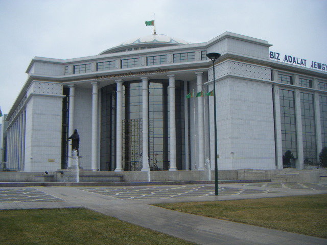 В столице Туркменистана Ашхабад, Туркмения