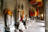 Будды в храме Ангкор Ват