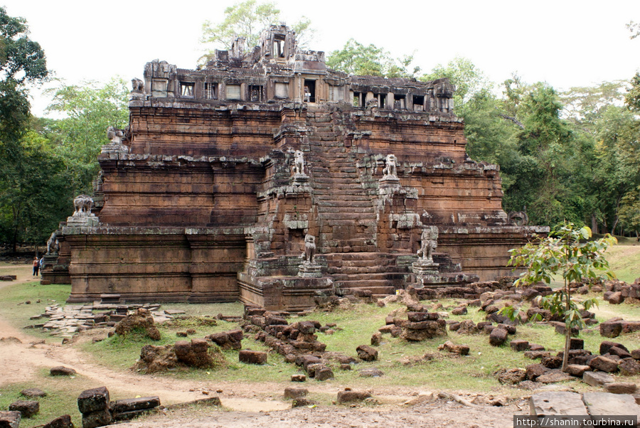 Храм Баксей Чамкронг Ангкор (столица государства кхмеров), Камбоджа