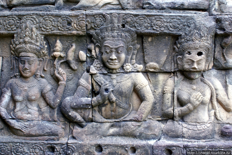 Терраса Прокаженного короля Ангкор (столица государства кхмеров), Камбоджа