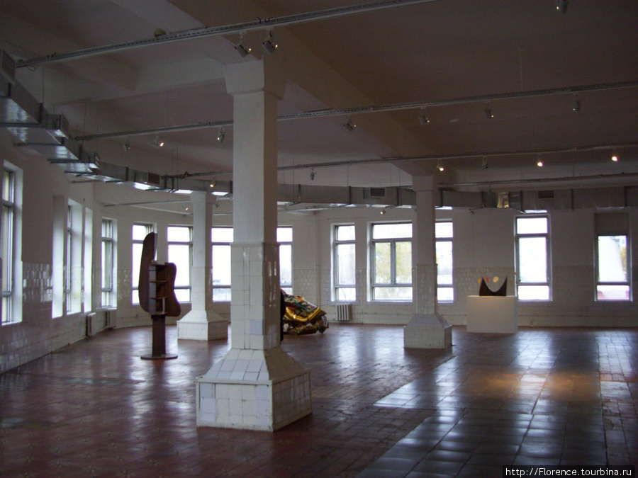 Выставочный зал в одном из цехов Москва, Россия