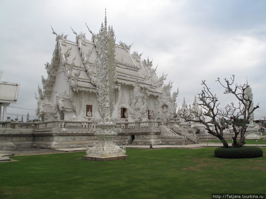 Белый храм Wat Rong Khun Чианграй, Таиланд