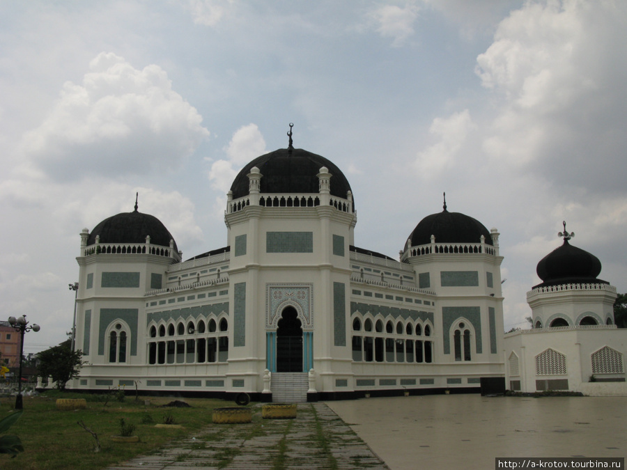 Мечеть Медан, Индонезия