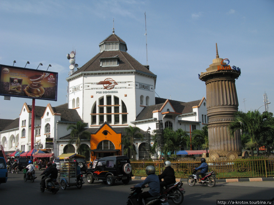 Большой Город Медан, его памятники и сооружения Медан, Индонезия