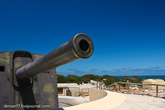 Для защиты подходов к порту Fremantle на острове были размещены два 6-дюймовых орудия.