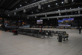 Пустынный зал ожидания второго, шенгенского терминала