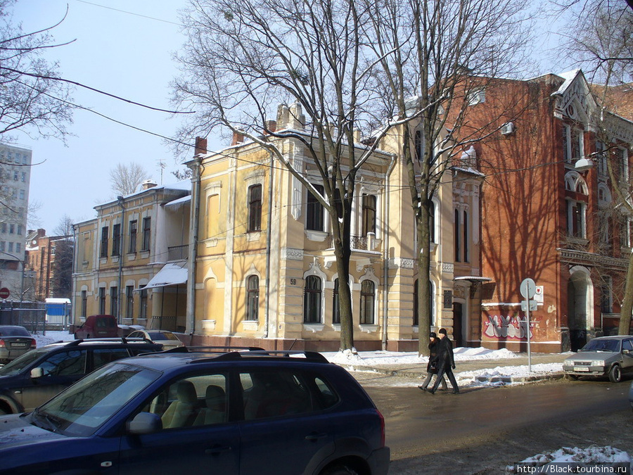 Улица Чернышевского, 59 офисы различных контор Харьков, Украина