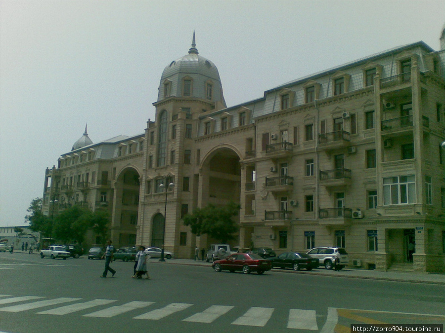 Баку - город контрастов Баку, Азербайджан