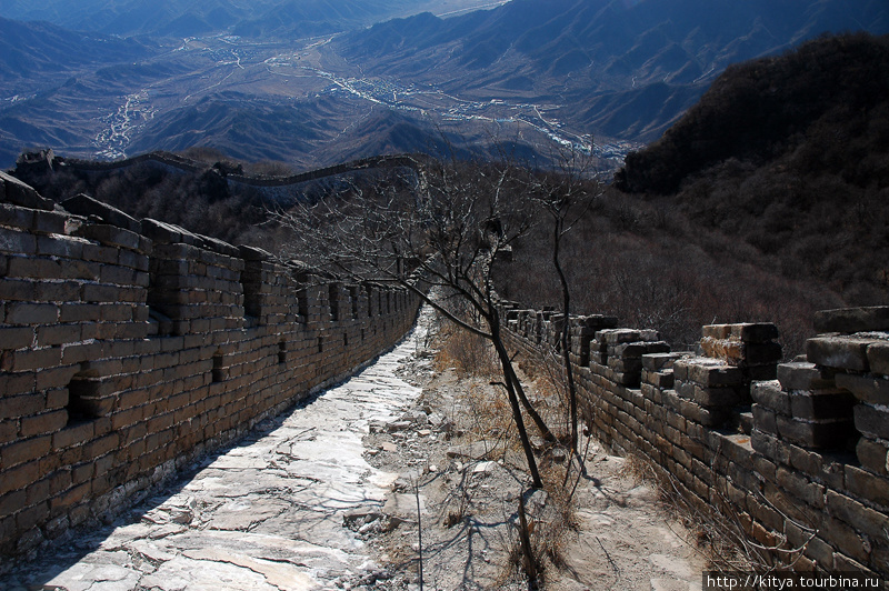 Стена в Мутяньюй: то, что за табличкой Мутяньюй (Великая Стена), Китай
