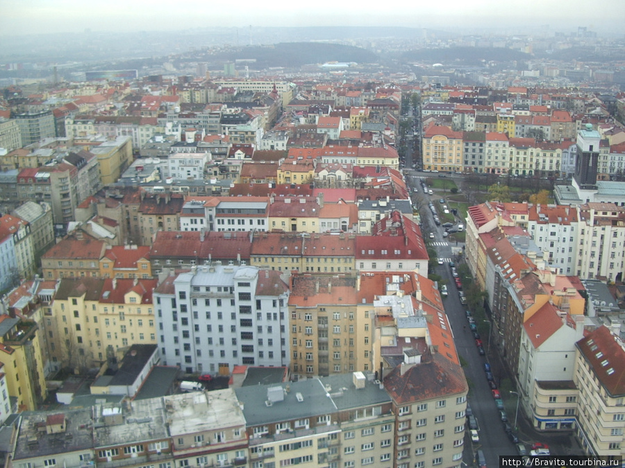 Телебашня - главная достопримечательность в районе Жижков Прага, Чехия
