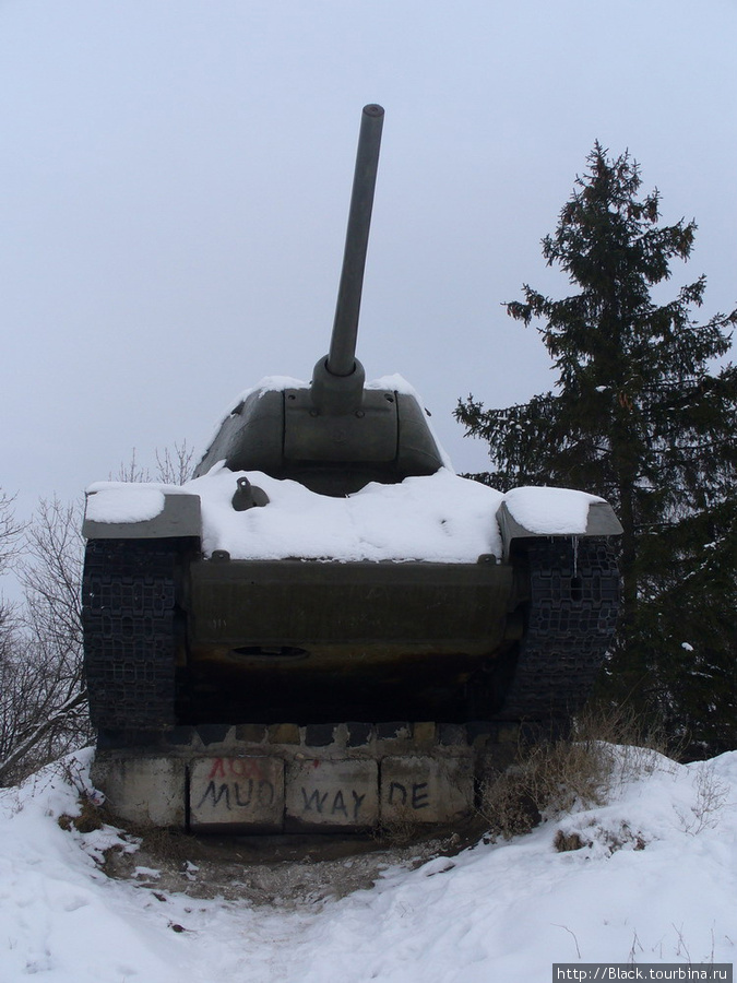 Мемориал на горе Кременец Изюм, Украина