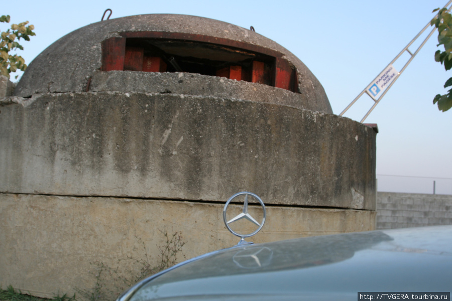 Албания .Скандырбег,бункеры,от изоляции к инвестициям Албания