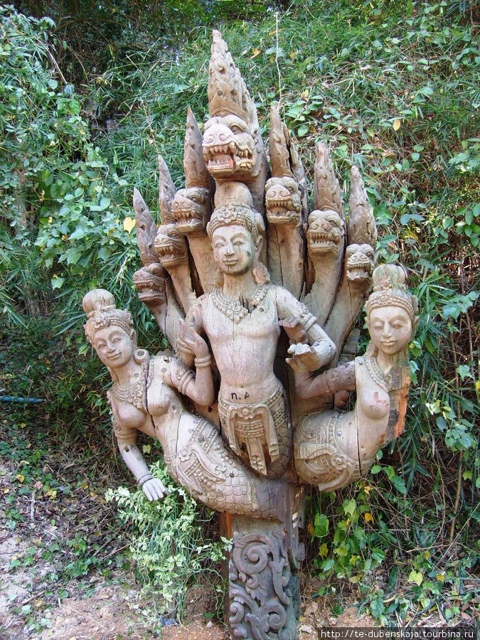 Скульптура храмовой территории. Паттайя, Таиланд