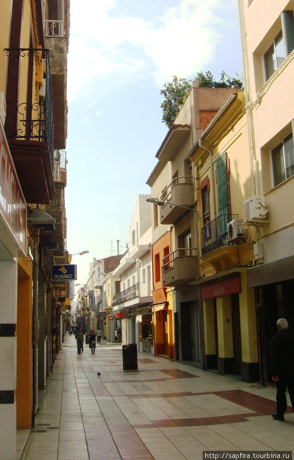 Космополитический город. Калелья, Испания