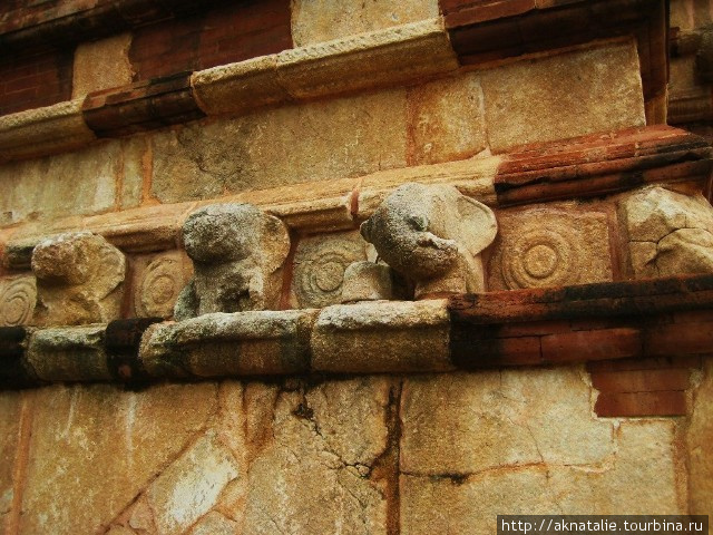 Анурадхапура - древний город Анурадхапура, Шри-Ланка