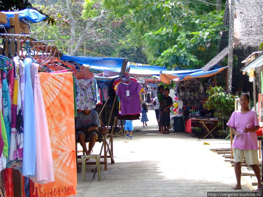Местный вещевой рынок Эль-Нидо, остров Палаван, Филиппины