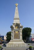 Монумент в честь 200-летия Кубанского казачьего войска в Краснодаре