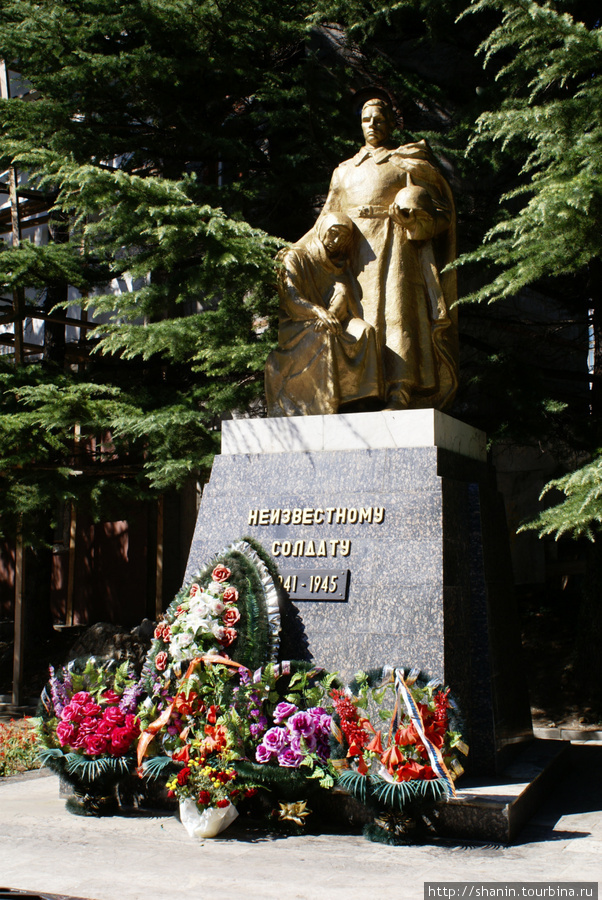 Памятник неизвестному солдату в Туапсе