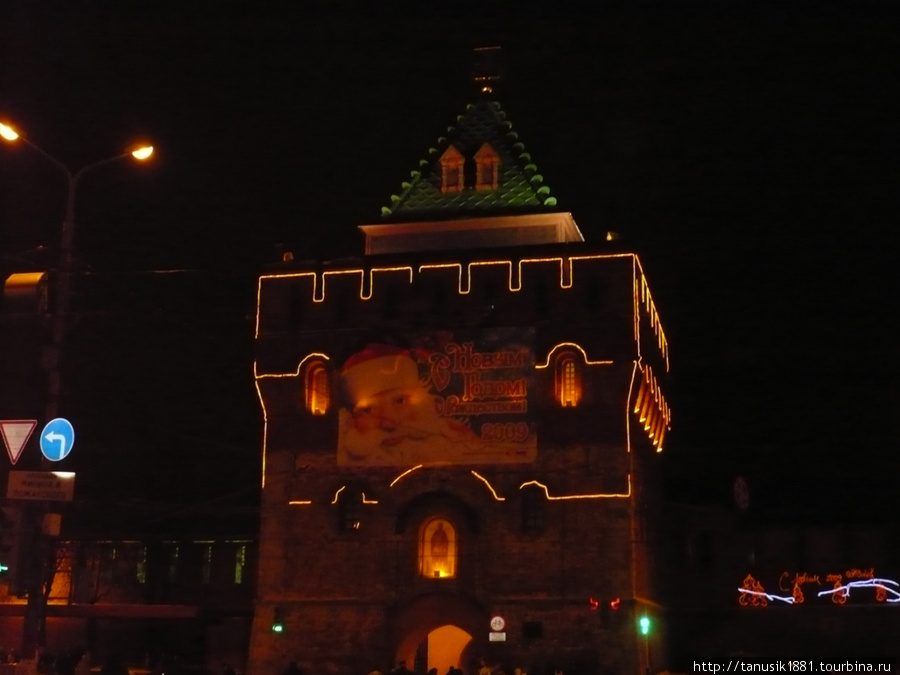 подсветка Дмитровской башни Нижний Новгород, Россия