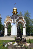 Часовня на территории Михайловского монастыря в Киеве