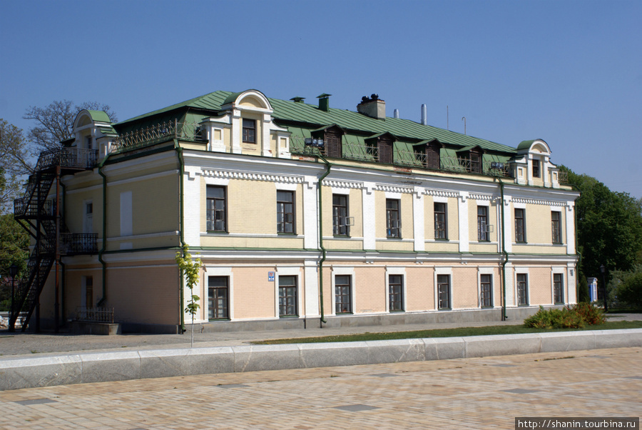 Монастырское здание Киев, Украина