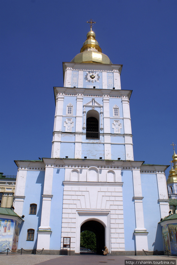 Колокольня Михайловского златоверхого монастыря в Киевес Киев, Украина