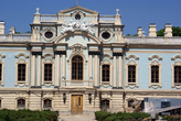 Идет реставрация Мариинского дворца в Киеве