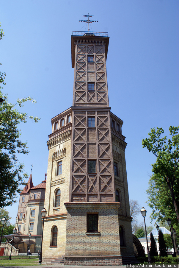 Музей воды в Киеве — в здании старинной водонапорной башни Киев, Украина