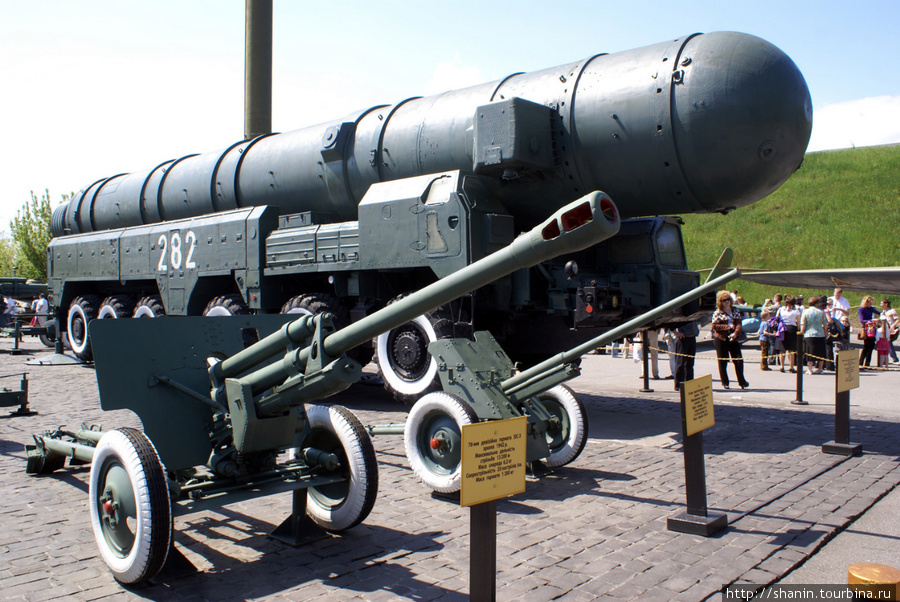 Экспонаты Музея Великой Отечественной войны 1941 — 1945 гг. в Киеве Киев, Украина