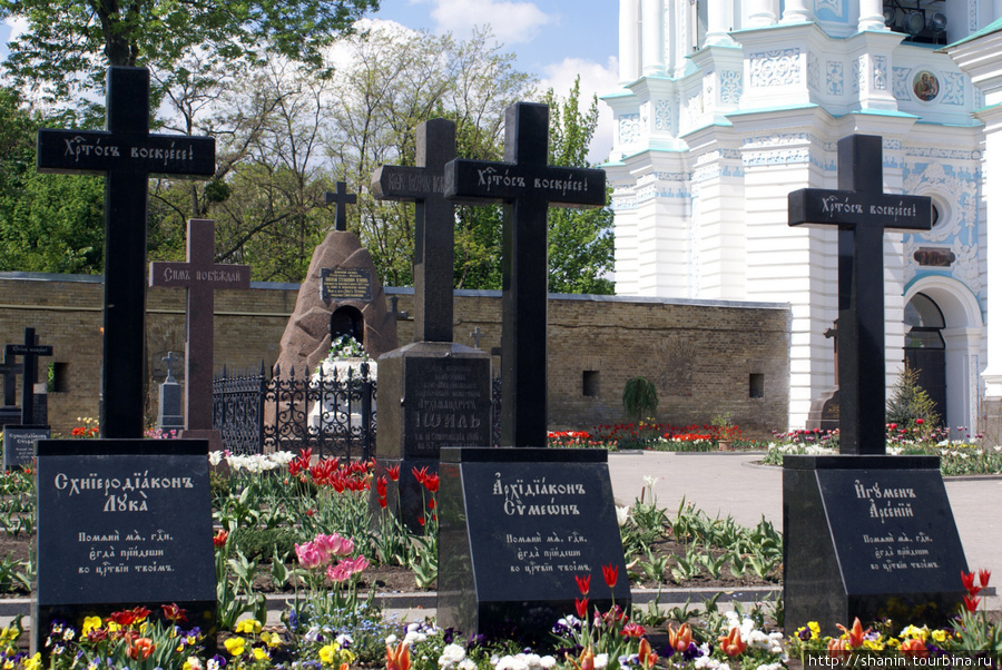 На монастырском кладбище Киево-Печерской лавры Киев, Украина