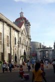 Во дворе базилики Санта Нино в Себу