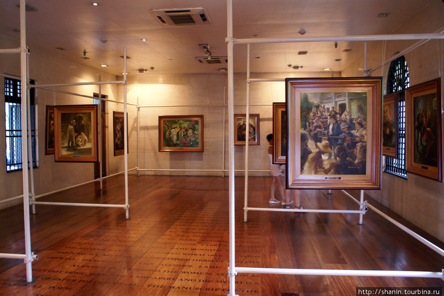Картины в музее Манила, Филиппины