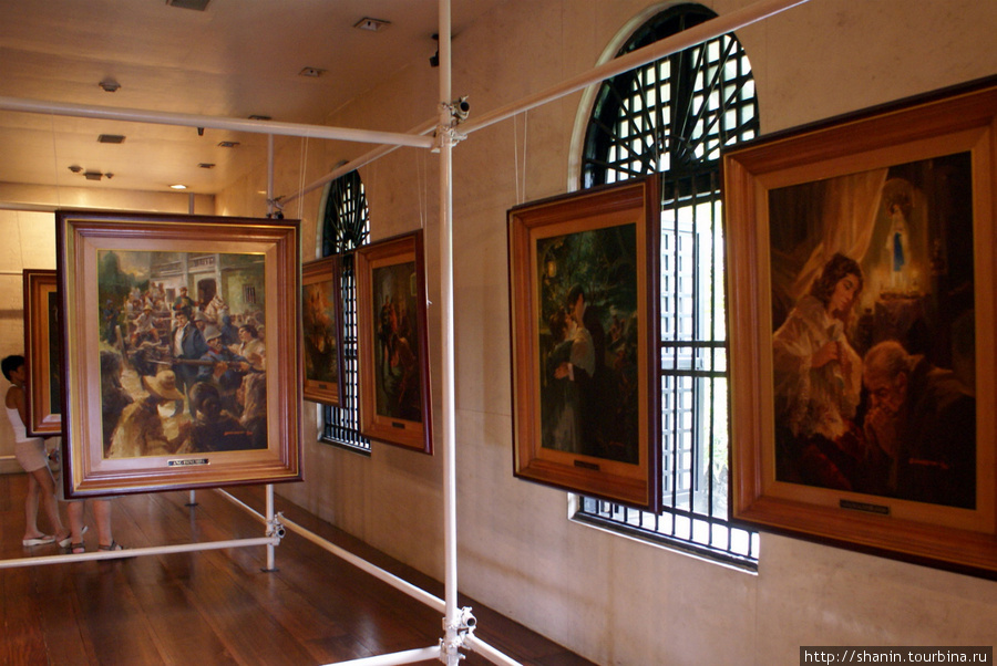 Картины в музее Манила, Филиппины