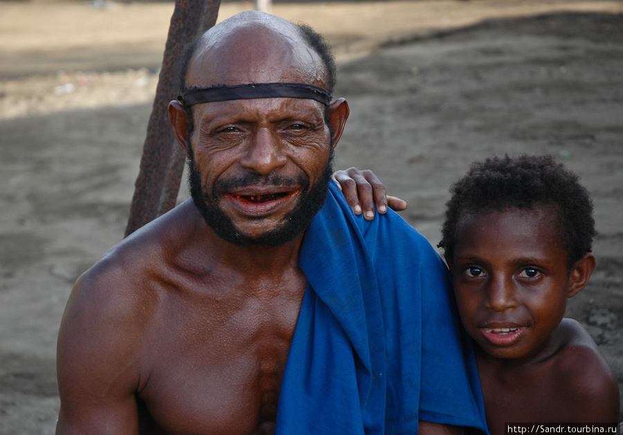 Отец и дочь Бонгу, Папуа-Новая Гвинея