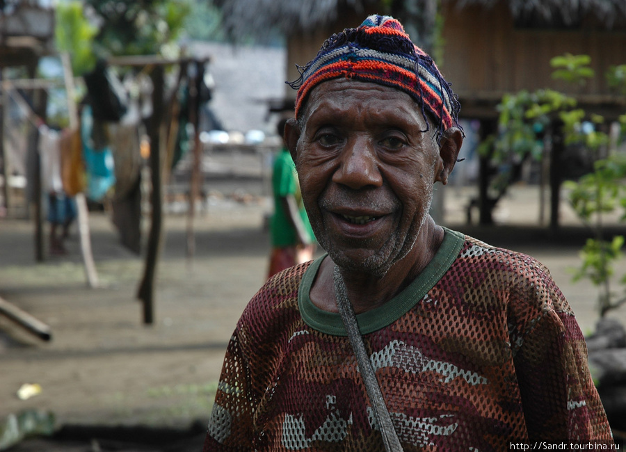Обычный житель Бонгу, Папуа-Новая Гвинея