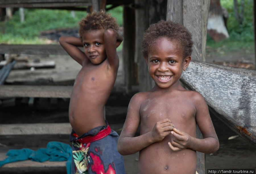 Чумазые дети Бонгу, Папуа-Новая Гвинея