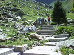 Памятник погибшим альпинистам