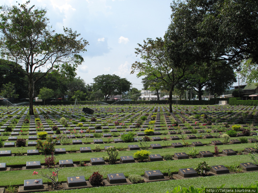 мемориальное кладбище Канчанабури, Таиланд