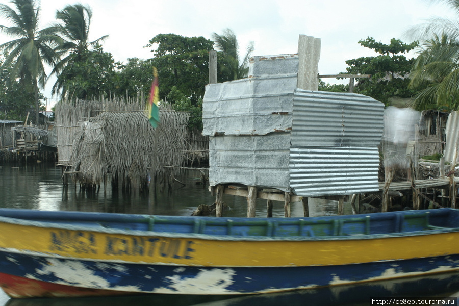 Еще общественные туалеты Остров Карти, Панама