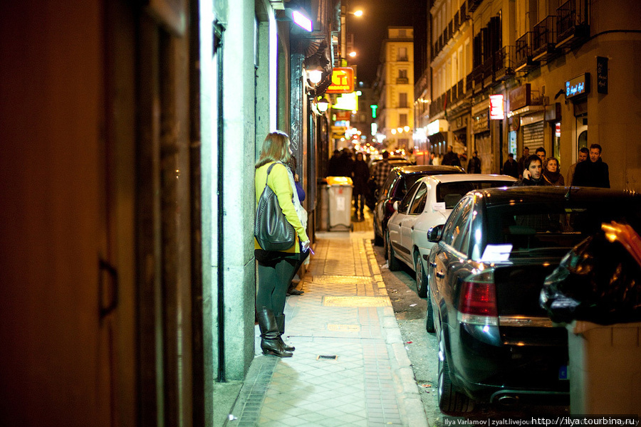 Судя по описанию, на этой улице должны были быть гэй-клубы. Обманули. Мадрид, Испания