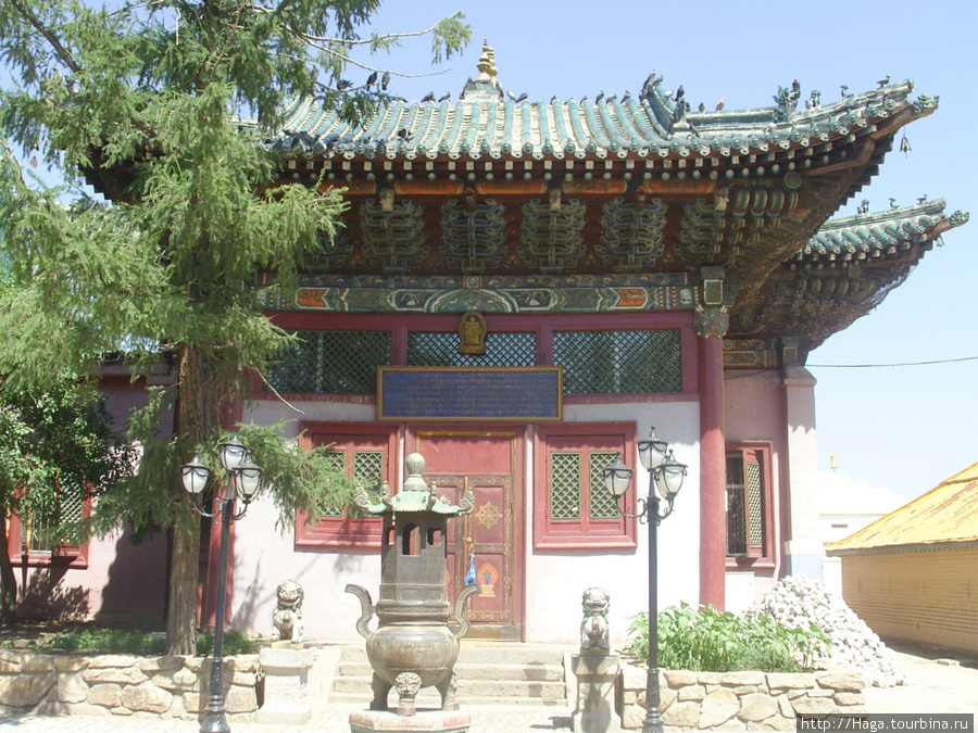 Буддийский монастырь Гандан (Гандантекчинлинг).