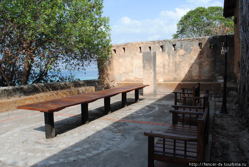 Заброшенный отель острова Заключенных Остров Занзибар, Танзания