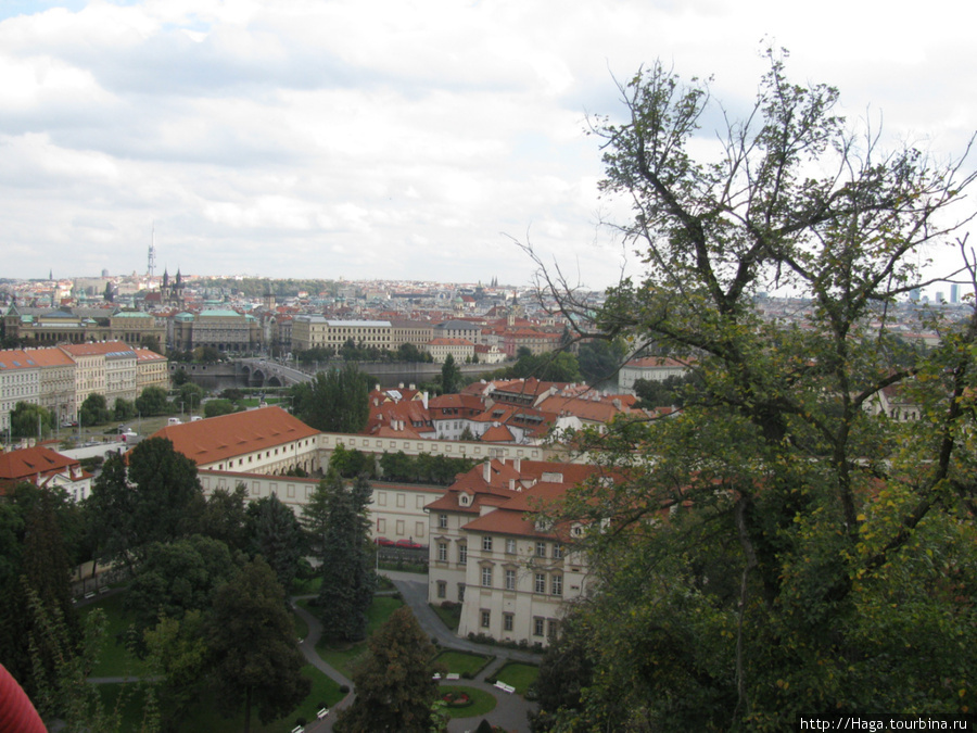 Пра́жский Град - крепость города Праги. Прага, Чехия