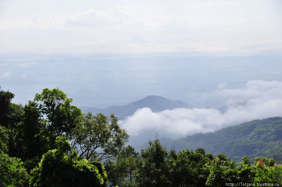 Doi Tung Royal Королевская вилла в горах Чанг Мая Чиангмай, Таиланд