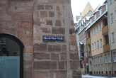 Имя Альбрехта Дюрера в старом городе встречается на каждом углу