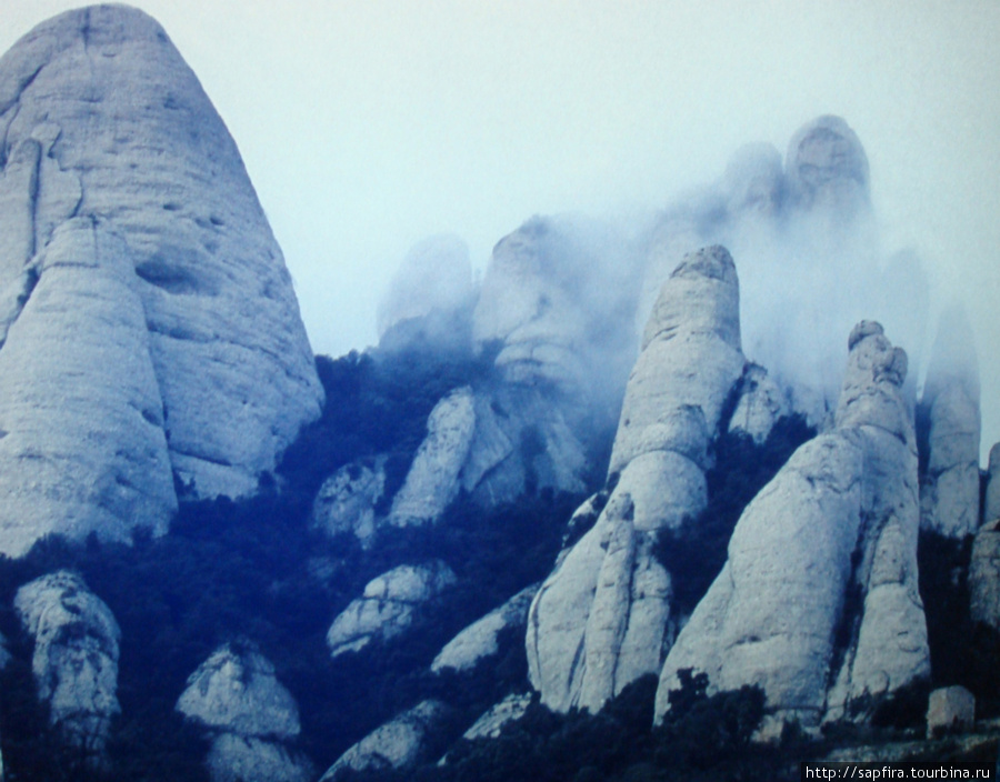 Великолепные горы Монтсеррата Монастырь Монтсеррат, Испания