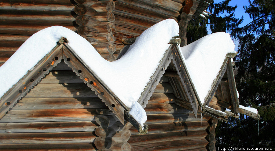 Фрагмент шатровой церкви. Подпорожье, Россия