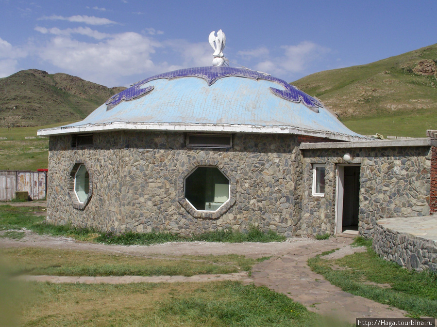 Туристическая база Чингис Хан Хурээ - ставка Чингисхана. Улан-Батор, Монголия