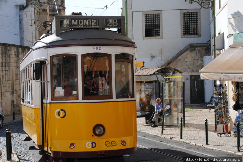 Маршрут номер 28 идеально подходит для осмотра достопримечательностей Лиссабон, Португалия