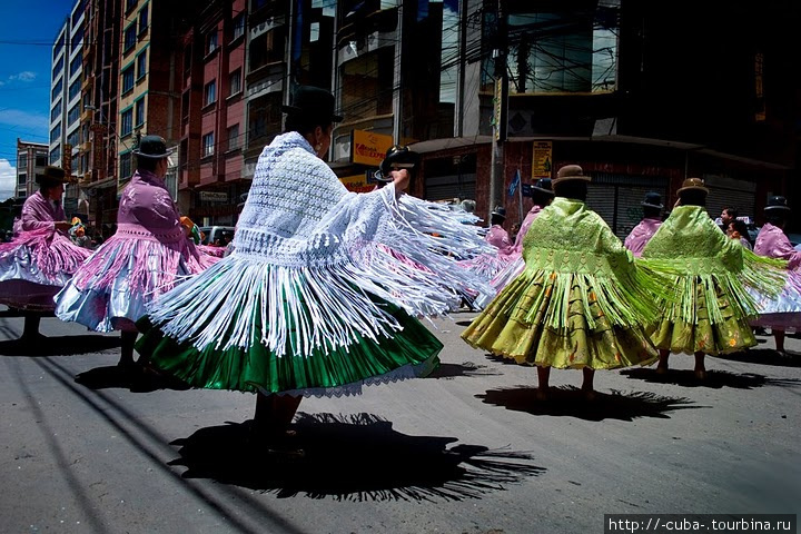 La Paz, Bolivia. День первый - танцующие чиновники Ла-Пас, Боливия